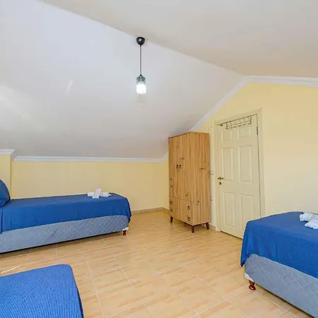 The Ultimate In An Ideal Location, 1004 וילה פאטהיה