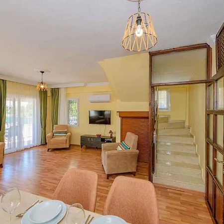 Villa The Ultimate In An Ideal Location, 1004