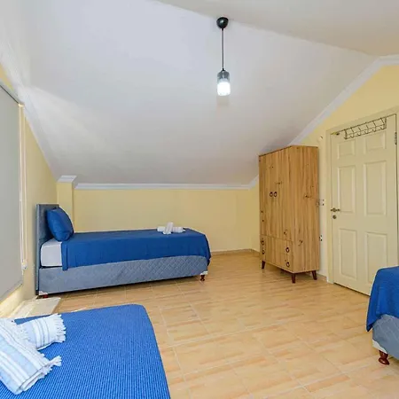 The Ultimate In An Ideal Location, 1004 Villa