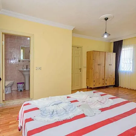 Villa The Ultimate In An Ideal Location, 1004 Fethiye