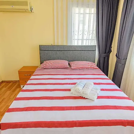 The Ultimate In An Ideal Location, 1004 Villa