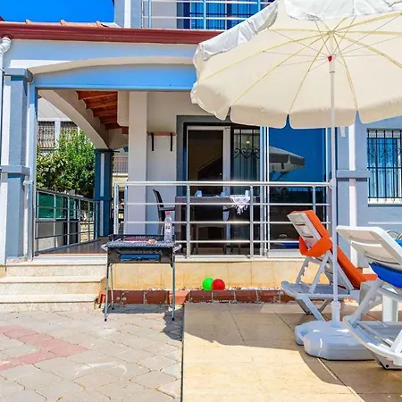 The Ultimate In An Ideal Location, 1004 Villa