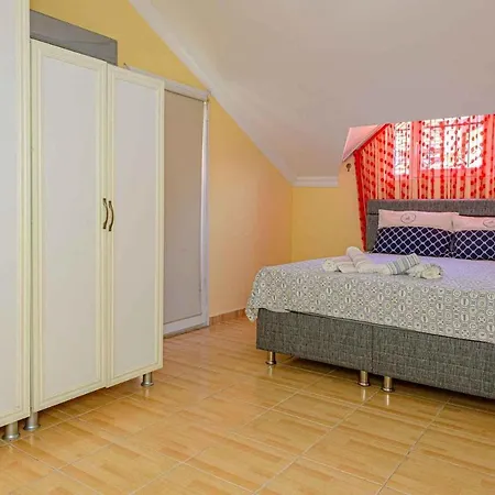 The Ultimate In An Ideal Location, 1004 Villa